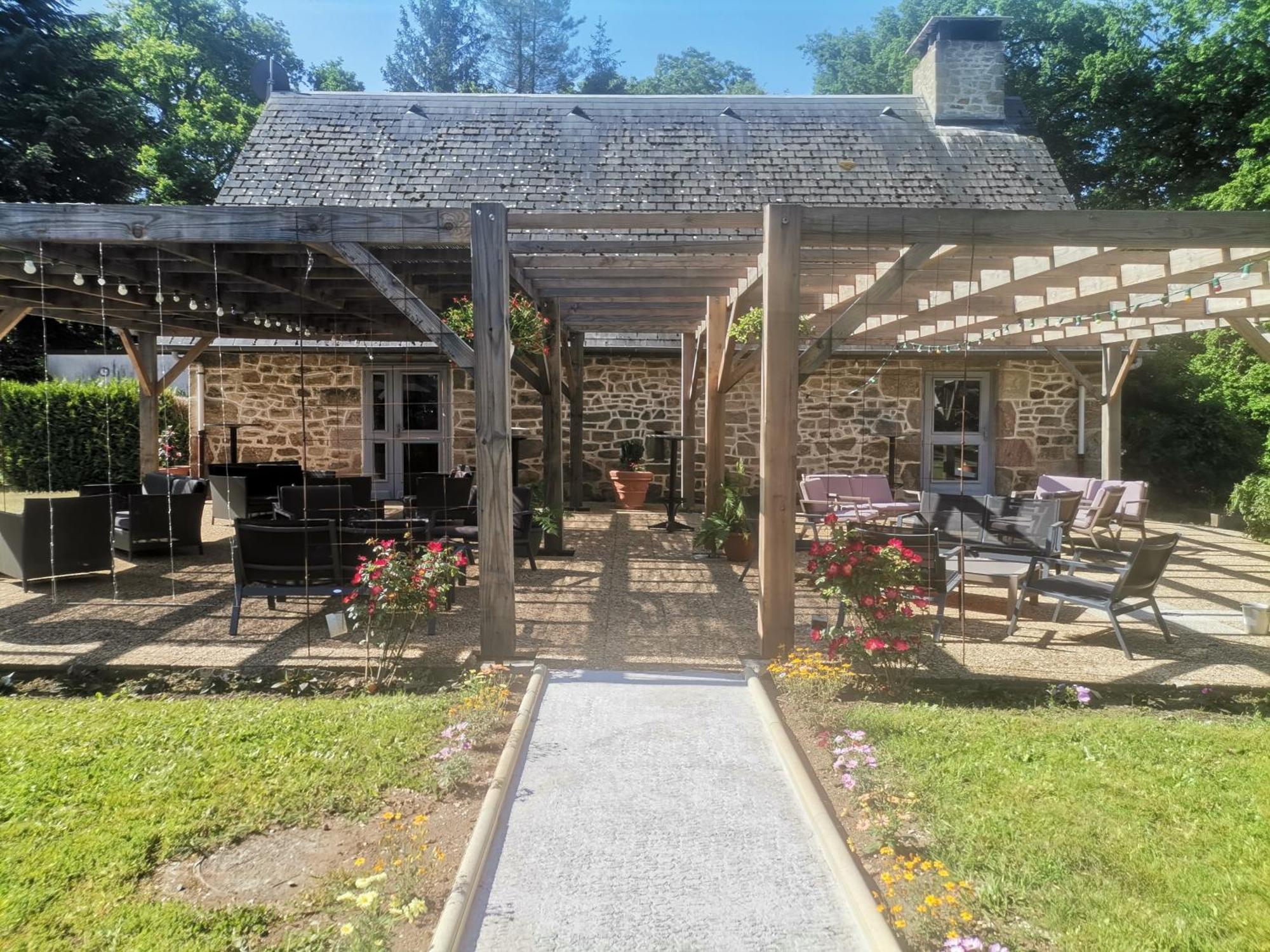 Domaine Des Etangs De Taysse Hotel Espagnac Ngoại thất bức ảnh